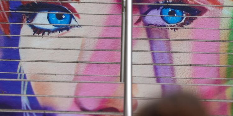 Taylor en Londres hasta agosto 20