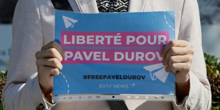 El arresto en Francia del director de Telegram provocó una advertencia de Rusia