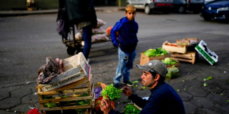 América Latina y el Caribe mantienen trayectoria de bajo crecimiento, avanzarán 1,8 % en 2024