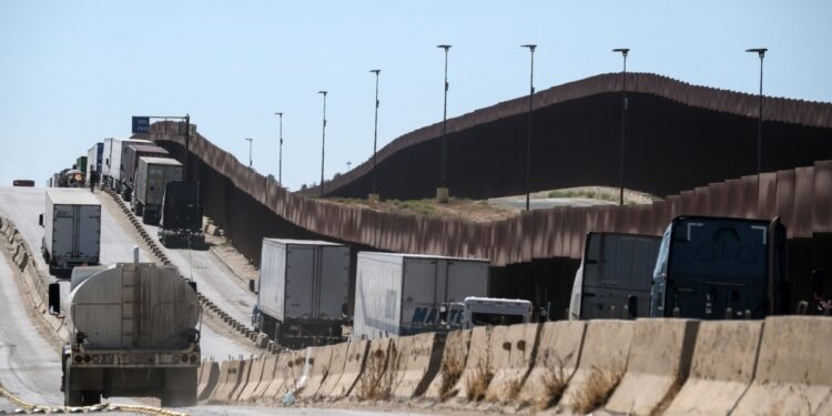 En el Estado fronterizo de Arizona la inmigración es un tema motivador para los votantes en las elecciones