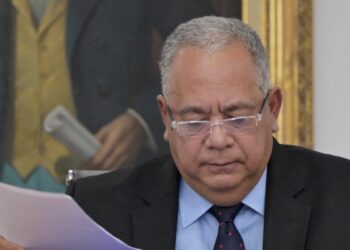 CNE ratifica triunfo de Maduro. Uruguay y Argentina creen que ganó la oposición.