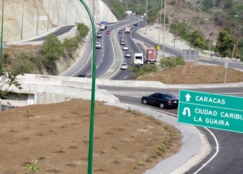 Hallan muertos a puñaladas a una madre y sus tres hijos en Ciudad Caribia