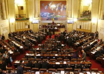 Congreso colombiano desconoce triunfo de Maduro y exige auditoría electoral