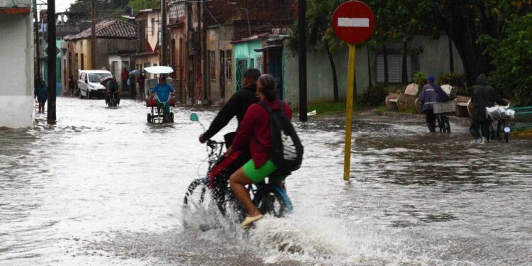 Se forma sobre Cuba la tormenta número cuatro de la temporada