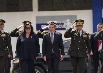 Gobierno de Ecuador asegura que se fragua un golpe de Estado contra Noboa