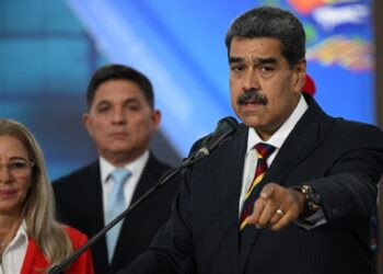 Maduro responde a esfuerzos para mediar en crisis electoral en Venezuela
