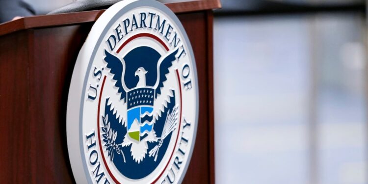 Las conversaciones para lograr un alto el fuego continúan en Doha, mientras la tasa de muertos en la Franja de Gaza supera los 40 mil.