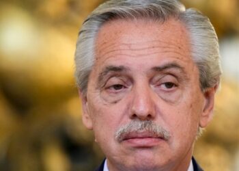 Ex primera dama argentina declaró en caso de violencia de género contra su esposo