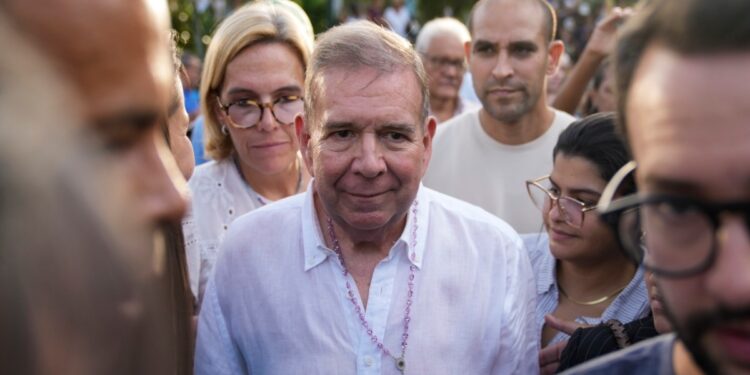 La fiscalía de Venezuela emite una segunda citación a Edmundo González