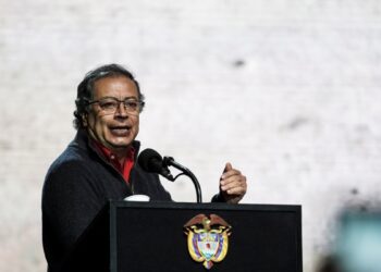 Colombia hace un balance, con distintos puntos de vista, sobre los dos años de gobierno de Gustavo Petro