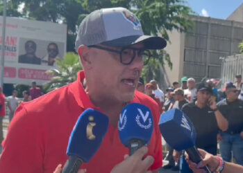 Jorge Rodríguez: estamos dando una lección de calle a la derecha fascista