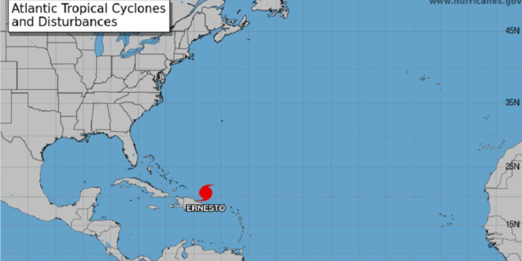 Ernesto se convierte en huracán y se dirige hacia Bermudas