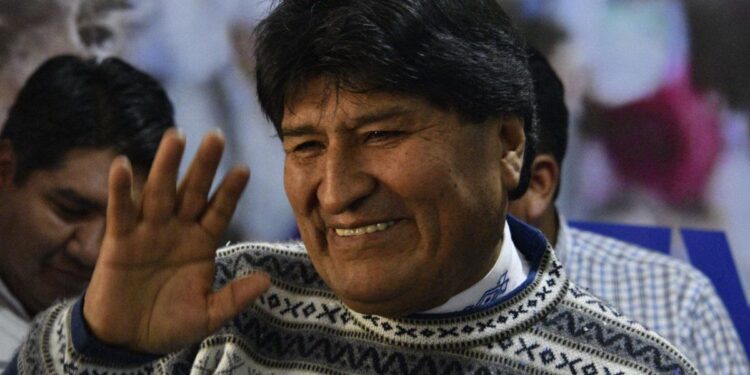 Evo Morales quiere retornar al poder, desafía a jueces y convoca a congreso