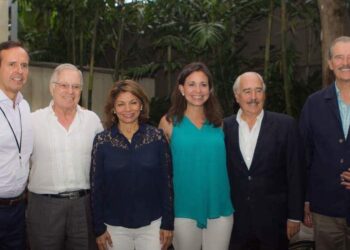 Grupo IDEA augura que Maduro abandona el poder por la presión internacional y rechaza nuevas elecciones
