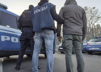 Capturan a dos sacerdotes italianos acusados de abuso sexual y tratar de eliminar las pruebas