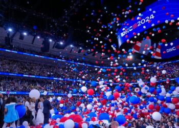 Tras anuncio en junio, la Administración Biden-Harris puso en marcha un programa que ayuda a inmigrantes irregulares a ajustar su estatus.