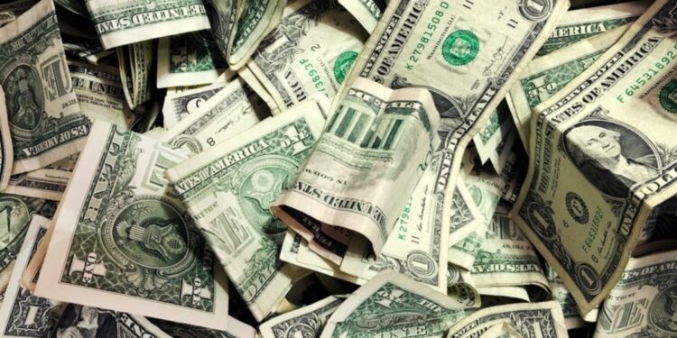 La Reserva Federal de los EEUU mantiene intactos los niveles de las tasas de interés de referencia, sin embargo, no se descartan recortes.