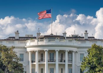 Avance Informativo 7:00 PM