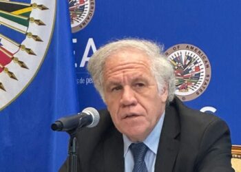 Luis Almagro va a pedir a la Corte Penal Internacional que Nicolás Maduro sea arrestado por el baño de sangre