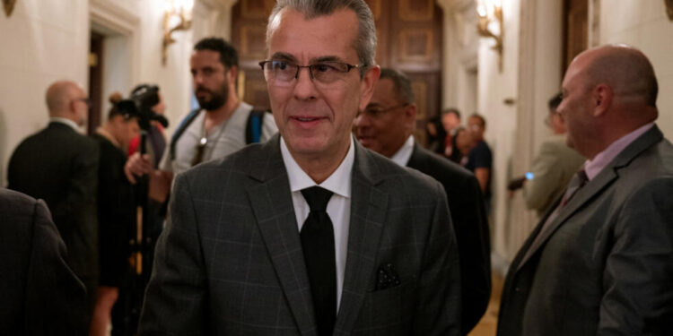 Parlamento destituirá a Juan Carlos Delpino de su cargo como rector del CNE