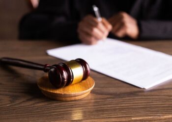 Venezolano se declara culpable en EEUU de violar sanciones a PDVSA