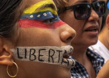 Activistas exigen la liberación de más de 150 mujeres detenidas tras fraude electoral