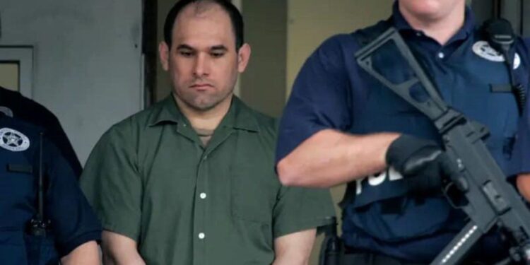 Sale de prisión el exjefe del Cártel del Golfo Osiel Cárdenas, condenado en EEUU