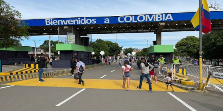 Autoridades de salud activan despliegue en la frontera de Venezuela con Colombia para detectar casos de mpox
