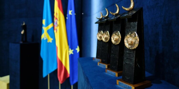 Glorimar de Jesús Soto Parra gana el prestigioso Premio de Pintura de Asturias por su extraordinario talento