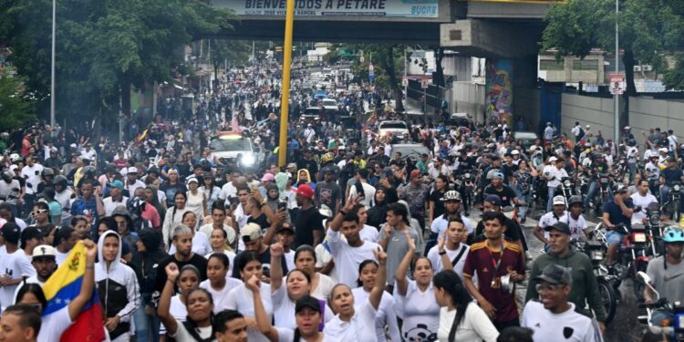 Denuncian 12 patrones de violaciones de garantías a manifestantes detenidos en Venezuela