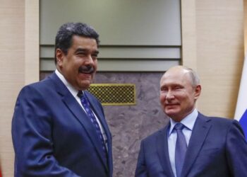 Maduro cada vez más alineado con Rusia, ordena más control de redes sociales