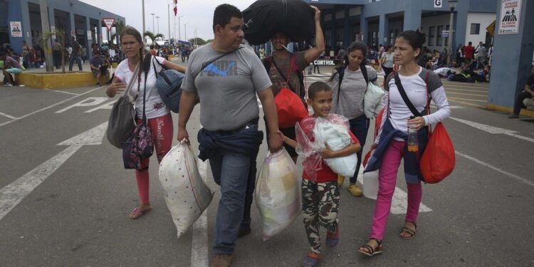 EEUU anuncia la apertura de oficina en Ecuador para facilitar reunificación familiar de migrantes