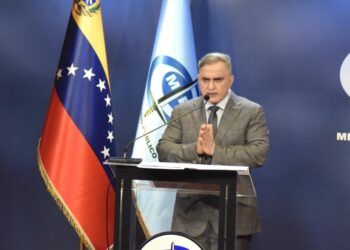 Detienen a fiscal por negarse a procesar a cuatro manifestantes