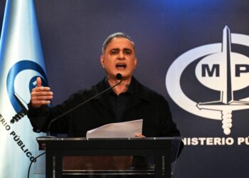 Fiscal chavista inicia investigación penal contra opositores por publicación de actas