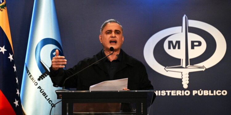 Fiscal chavista inicia investigación penal contra opositores por publicación de actas