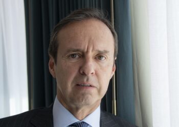 Tuto Quiroga califica al presidente Arce de monarca débil y rechaza su propuesta de referéndum