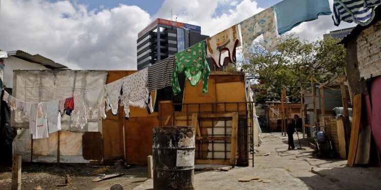 Detenido sujeto en San Félix que mató a puñaladas a su vecina adolescente por problema con tendedero de ropa