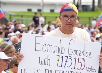 Miami se suma a la protesta mundial contra el fraude electoral en Venezuela