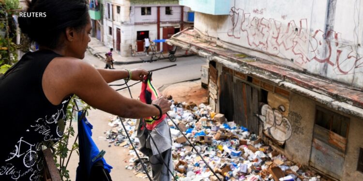 En Fotos | La basura se acumula en Cuba en medio de la propagación del virus Oropouche