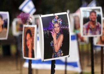 El predio Nova, donde Hamas asesinó a 364 personas el 7 de octubre, se convierte en un lugar de peregrinación