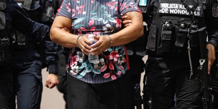 En Honduras continúan las reacciones a la situación de las extradiciones