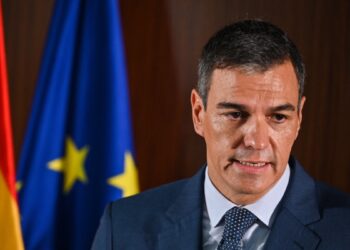 España niega que detenidos sean funcionarios de inteligencia. Y más.