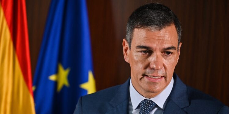 España niega que detenidos sean funcionarios de inteligencia. Y más.