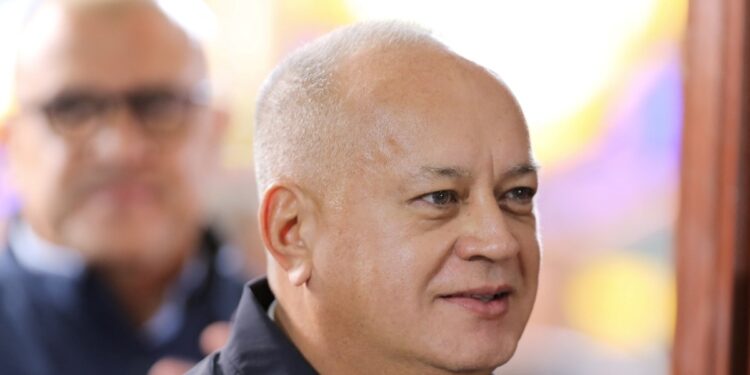 Detienen a dos estadounidense, dos españoles y un checho acusados de «desestabilizar» Venezuela