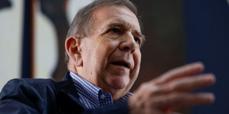 González no quiso ir a «centros de torturas». Petro hablará con Maduro.