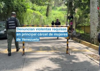 Denuncian violentas requisas en principal cárcel de mujeres en Venezuela