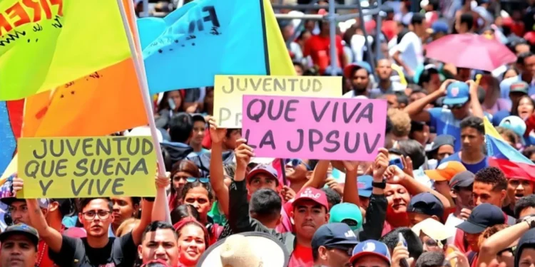 En defensa de la revolución: Juventud del PSUV con entusiasmo toma las calles de Caracas