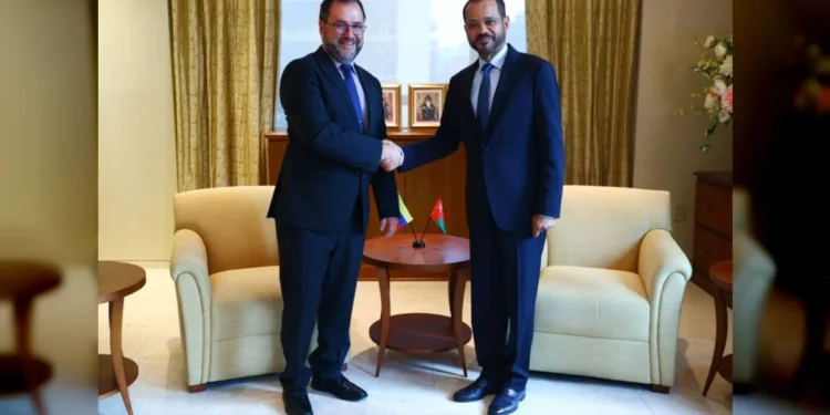 Venezuela y Omán firman dos acuerdos de cooperación bilateral en la ONU