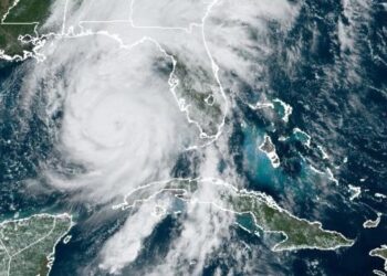 Helene se acerca como huracán de categoría 4 a la costa de Florida: tocará tierra con vientos “catastróficos”