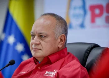 Diosdado Cabello a Brian Nichols: ¡Es el bobo de turno!